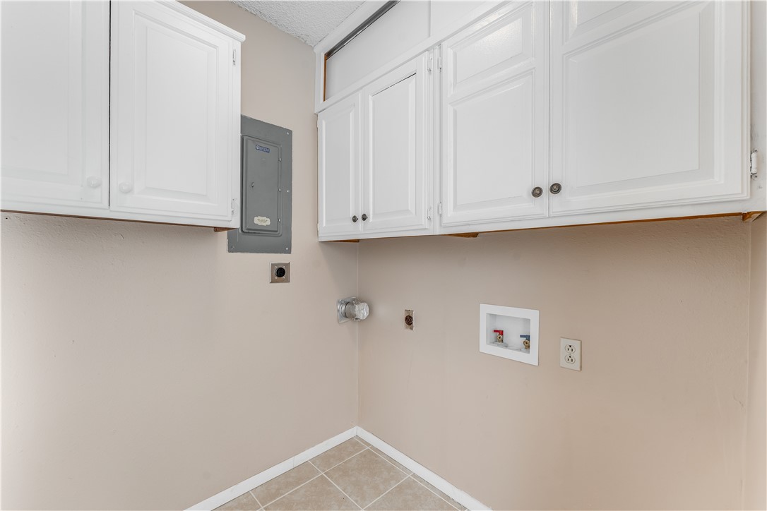 Townhouse Tct 3 A/K/A Drake Court Bvv - Residential