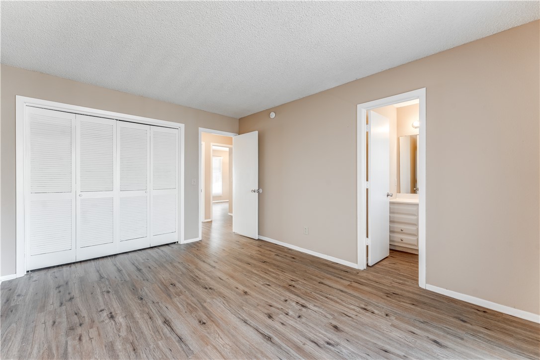 Townhouse Tct 3 A/K/A Drake Court Bvv - Residential