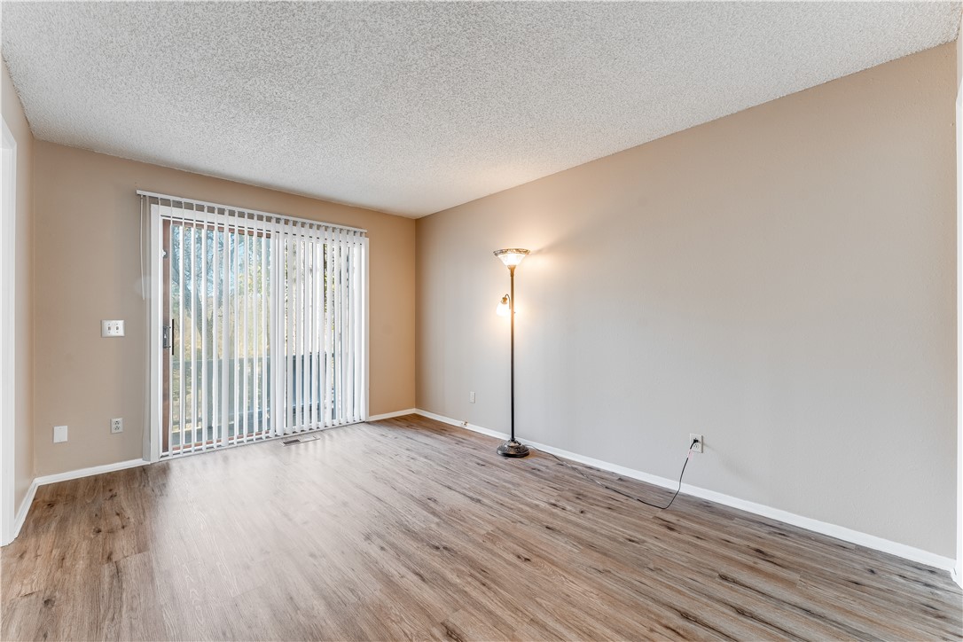 Townhouse Tct 3 A/K/A Drake Court Bvv - Residential