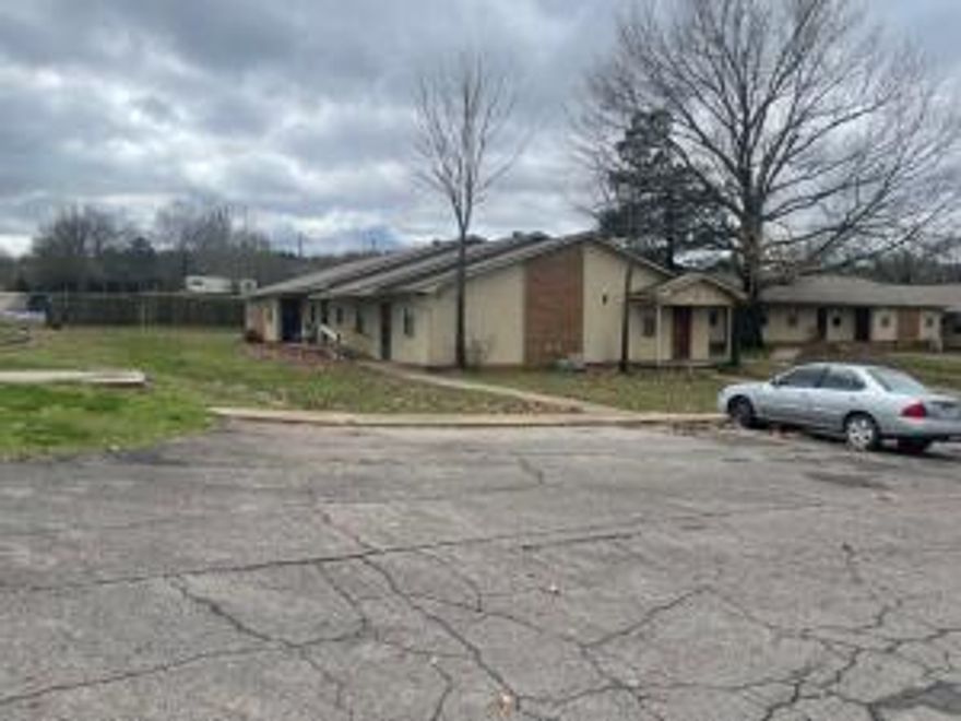 Great investment opportunity in a community budding with potential.  43 apartments in well maintained buildings.  40 are 1 bed/1 bath.  Then there is a triplex that contains a ''owners'' apartment, that is 2 bedroom/2 baths.Russellville is a ever-growing community with new students (ATU) & new industry coming in every year.Owner will consider owner financing.