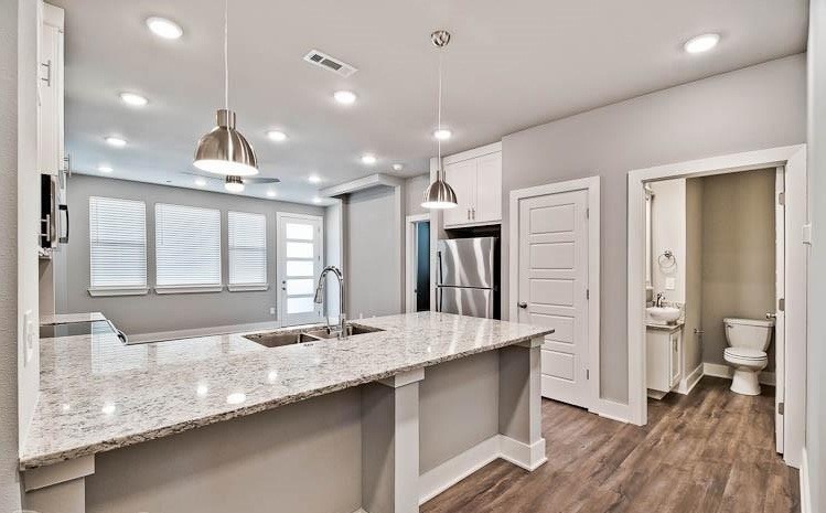 UNIVERSITY ACRES S/D - Residential Lease