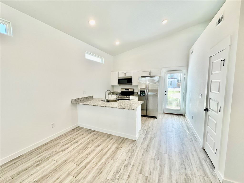 Featherston Village Ph 2 Centerton - Residential Lease