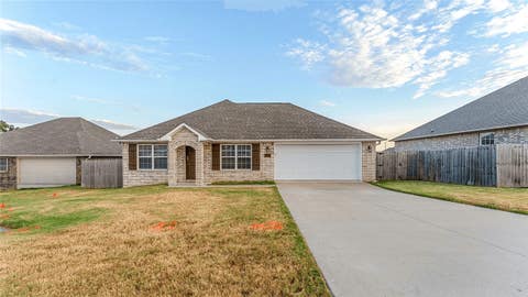 Photo of 2209 Misti Woods Street, Gentry, AR 72734 (MLS # 1359097)