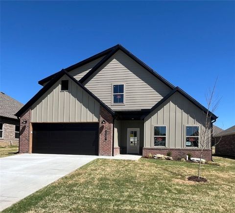 Photo of 2307 N Lexington Street, Siloam Springs, AR 72761 (MLS # 1341749)