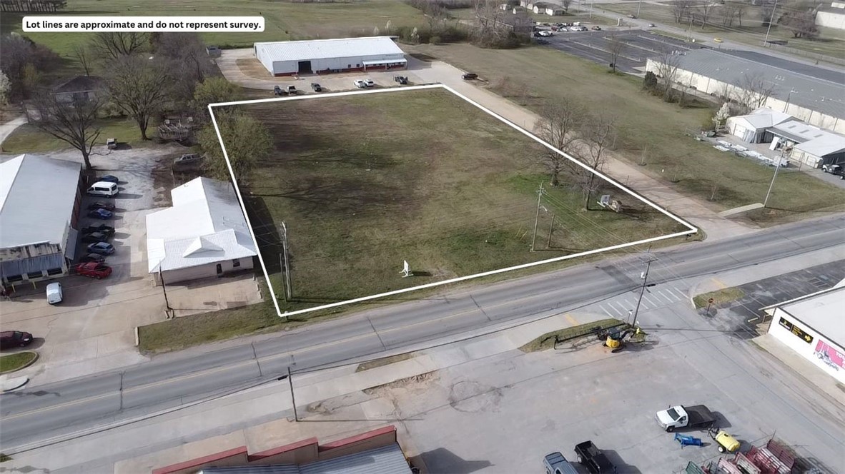 Prime 1.98-acre commercial lot in Siloam Springs, AR, just 0.5 miles off Highway 412 on E
Main Street, offering over 250 feet of road frontage with C-2 zoning, perfect for retail, office, or
service businesses. This flat, build-ready lot has water, sewer, electric, and gas readily available,
ensuring easy development. With high visibility and strong traffic flow, this is an excellent
opportunity for a business or investment property in a growing market.