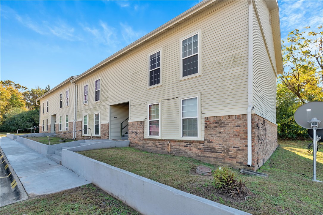 Paris Meets & Bounds - Residential