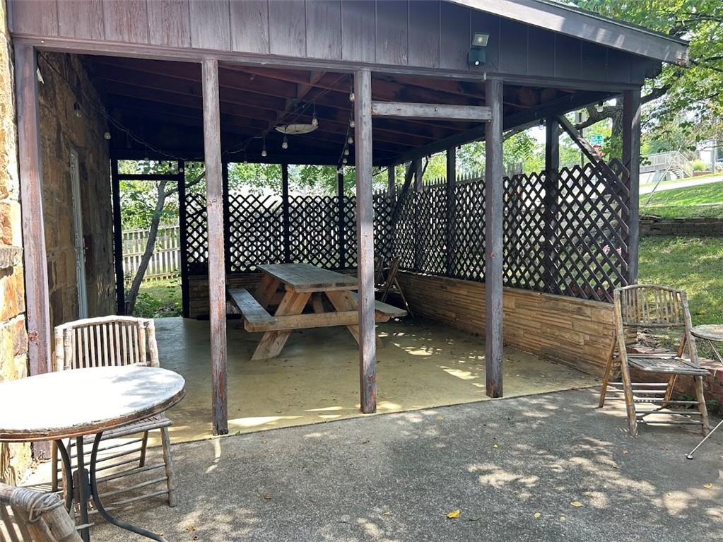 City Park Addaltrents Rev - Residential Lease