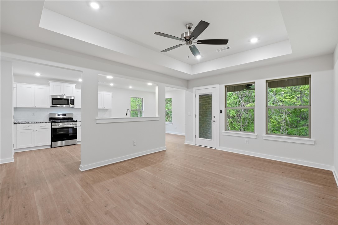 Springhill Sub Gentry - Residential