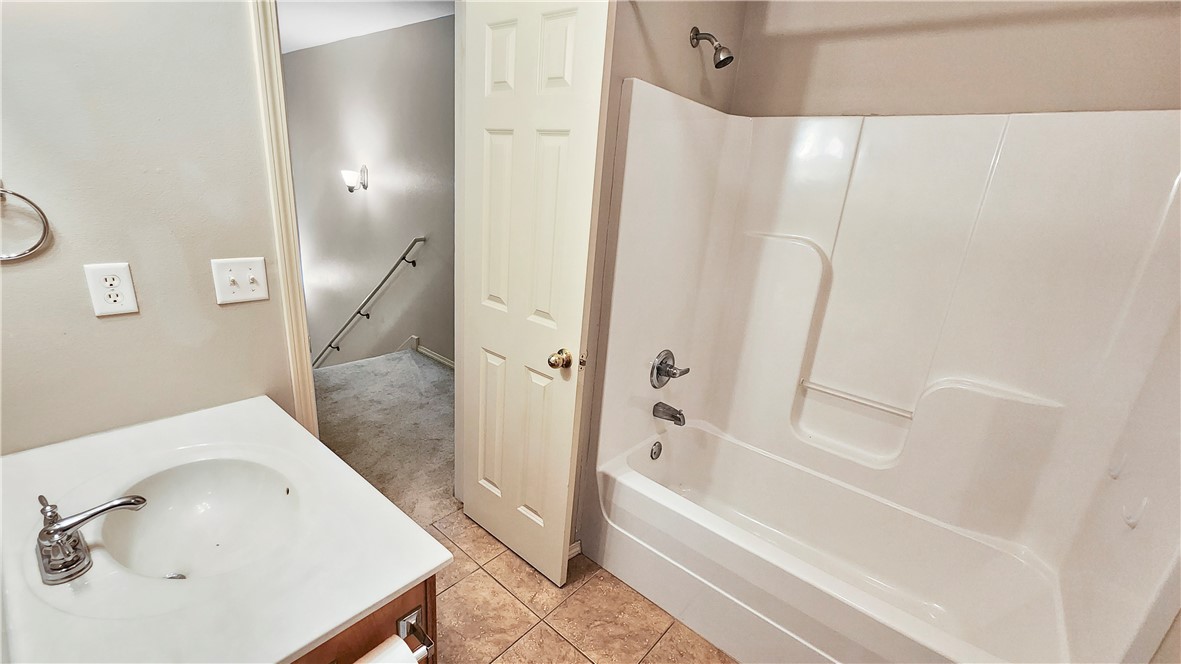 Stonegate Sub Bentonville - Residential Lease