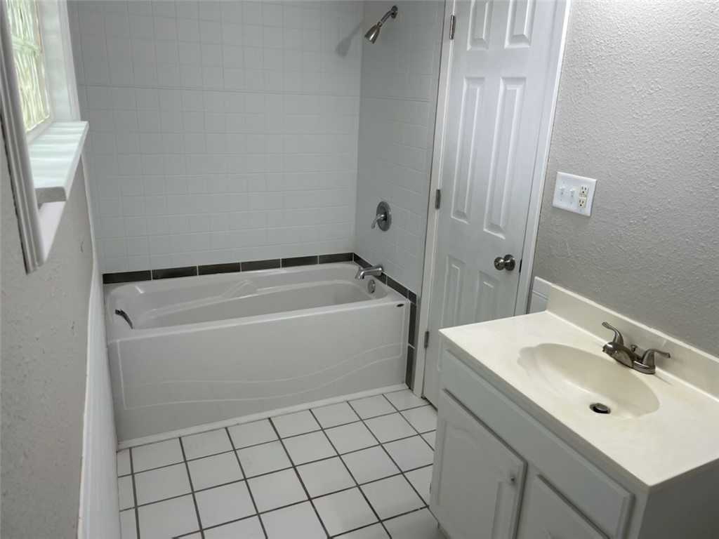 Elm Spgs Original - Residential