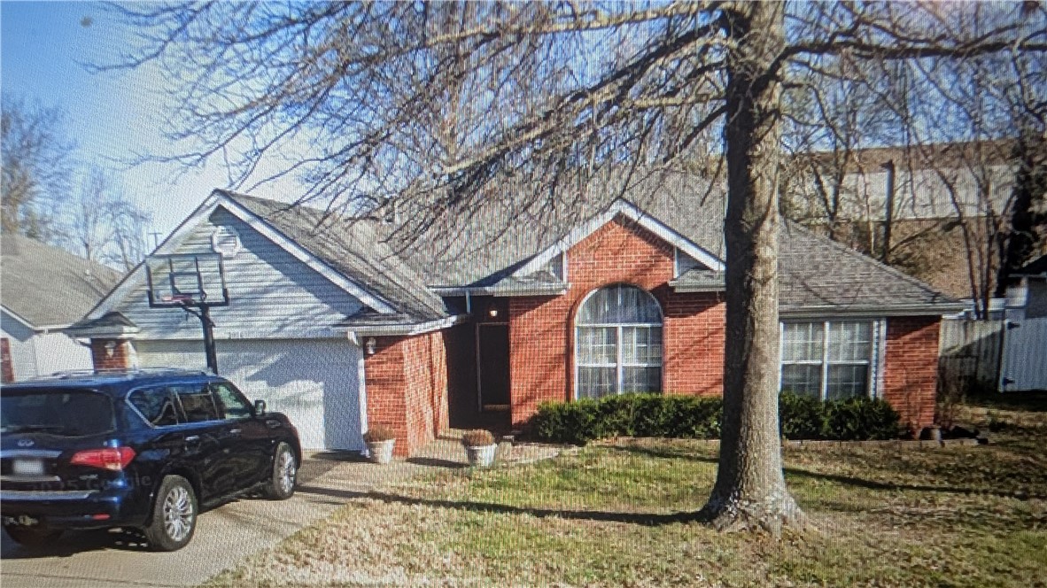 August available a 3 bedroom, 2 bath, 2 car garage house east Fayetteville, and also near Vandergriff elementary school. This property offers a privacy fenced backyard a covered patio, Refrigerator, Washer, and Dryer provided. No interior smoking. This property has ownership interest by an Arkansas Real Estate Broker. Seeking min credit score of 650 on all adults, App. fee of $35 per adult. Pets consider a Pet deposit of $400 non-refundable fee per pet (max 2 pets) and $25/mo per pet with dog breed restrictions. This property is available for early August 2025. This property is still occupied.