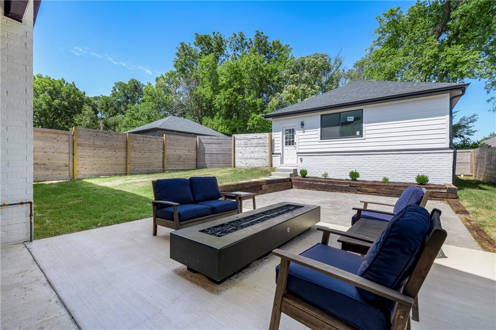 W A Burks Add Bentonville - Residential