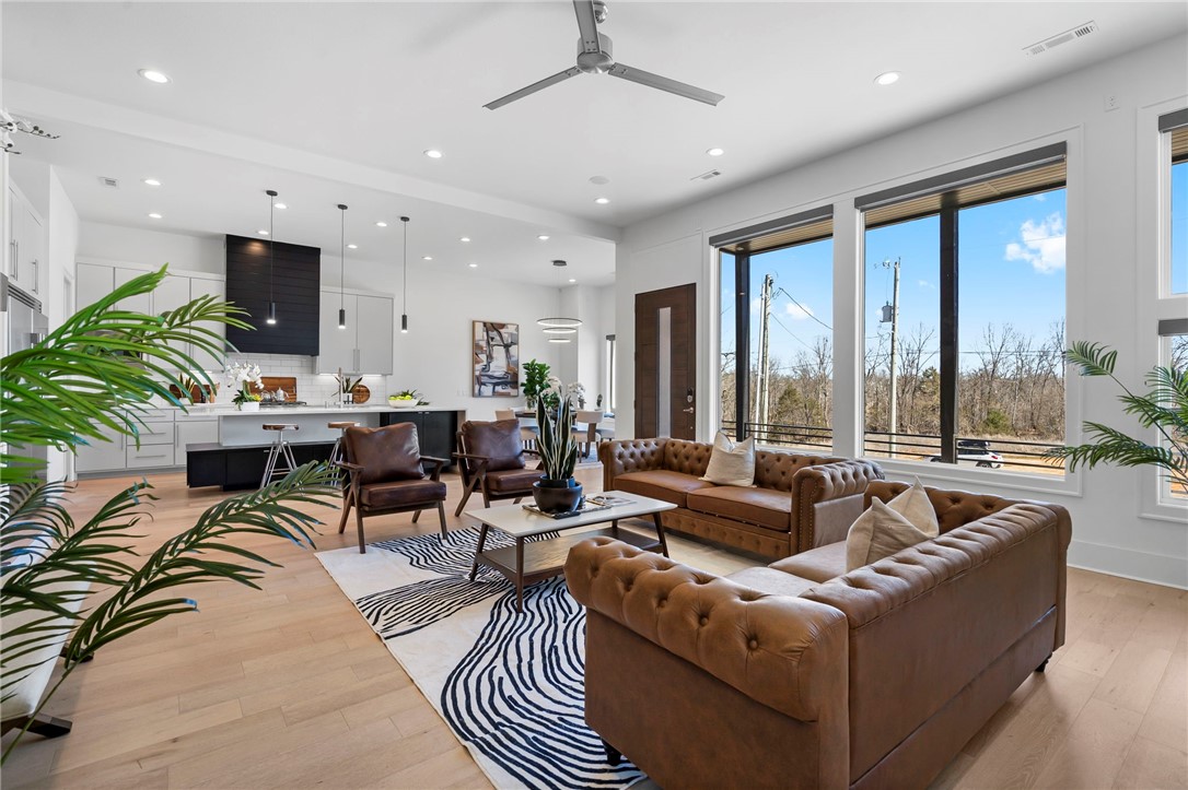 W A Burks Add Bentonville - Residential