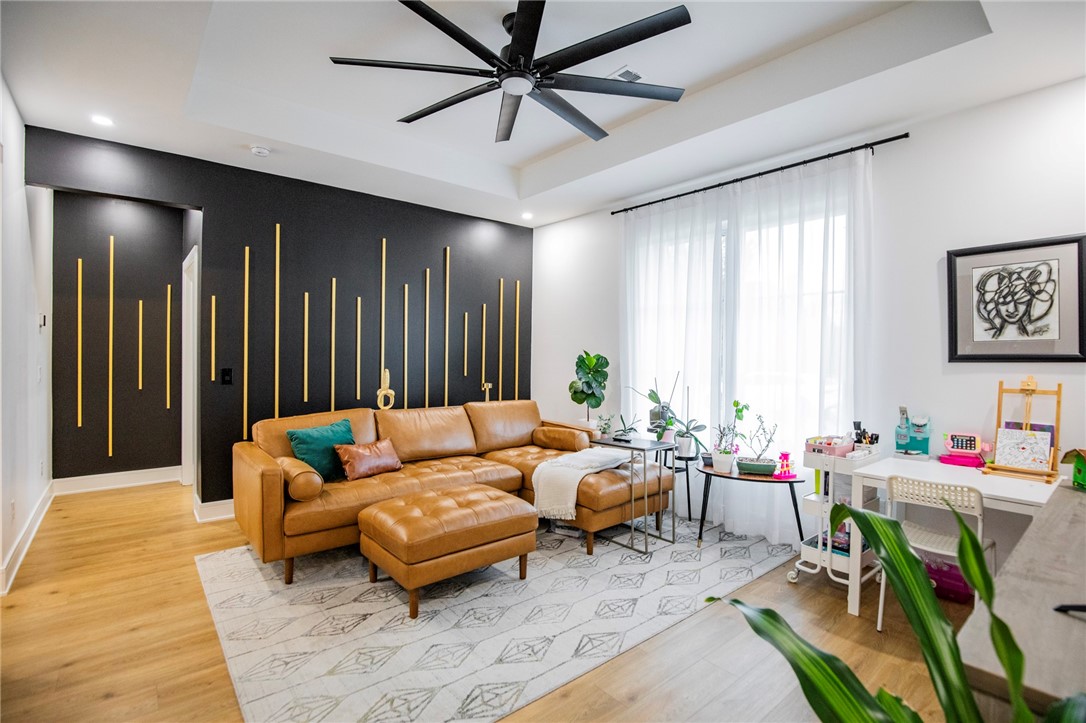 Pinnacle Sub Ph 1, The Rogers - Residential