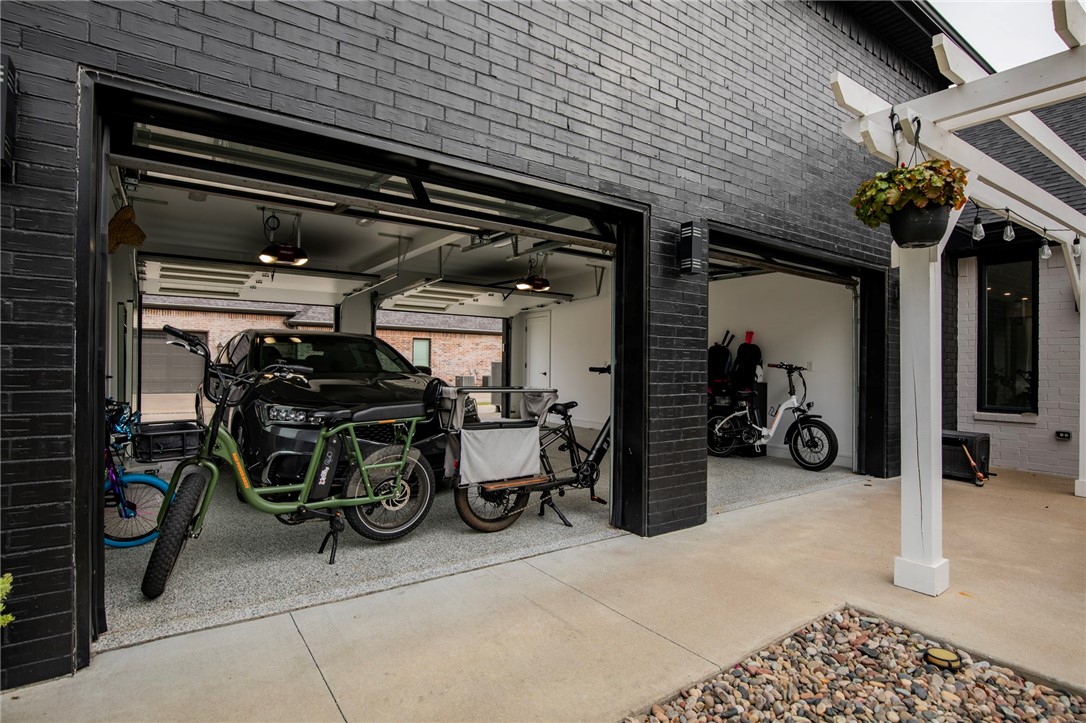 Pinnacle Sub Ph 1, The Rogers - Residential
