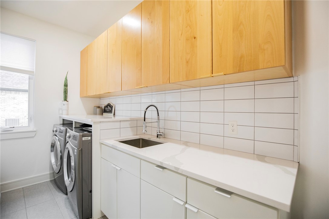 Pinnacle Sub Ph 1, The Rogers - Residential