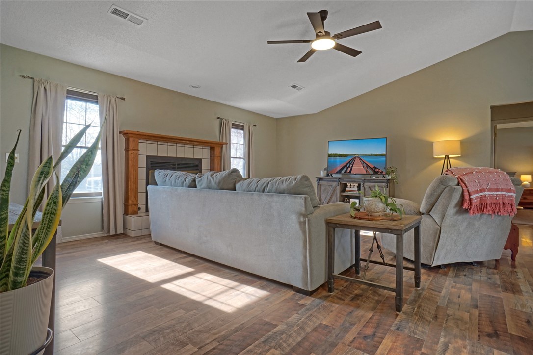 RENFREW SUB-BVV - Residential