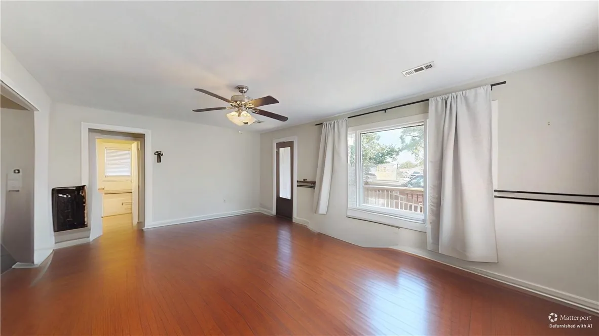 Bentonville, Arkansas 72712, United States, 2 Bedrooms Bedrooms, ,1 BathroomBathrooms,Residential,Active,94824