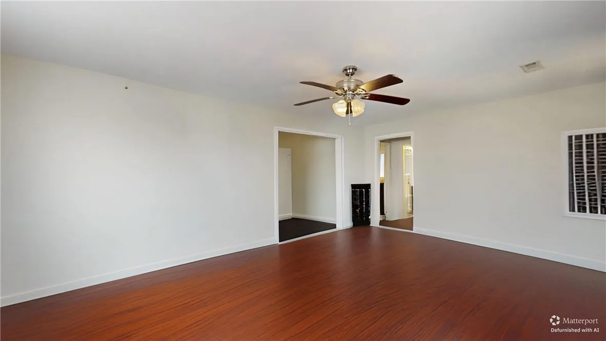 Bentonville, Arkansas 72712, United States, 2 Bedrooms Bedrooms, ,1 BathroomBathrooms,Residential,Active,94824