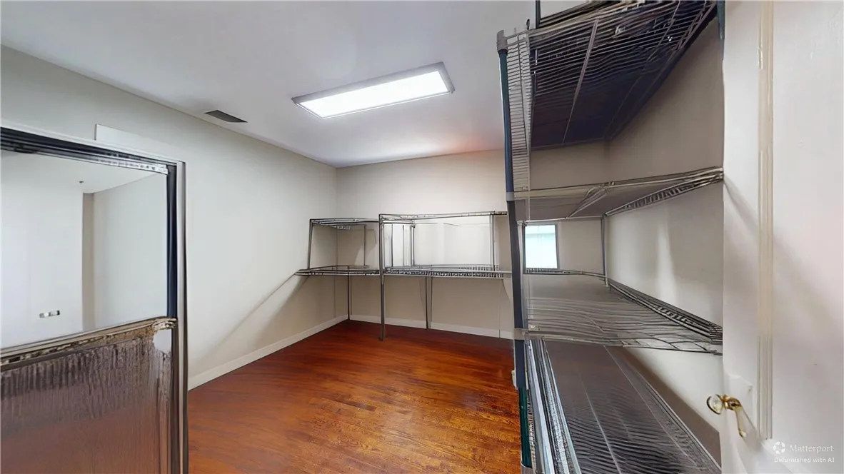 Bentonville, Arkansas 72712, United States, 2 Bedrooms Bedrooms, ,1 BathroomBathrooms,Residential,Active,94824