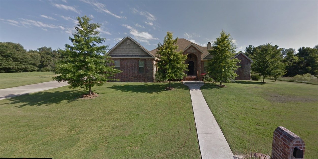 Beautiful 1 story home on 1.15 acres. Excellent attention to detail. Tons of storage. 4 car garage. Open living/kitchen. Hand scrapped hardwood floors, granite countertops. Split floor plan, two Nest programmable thermostats, gorgeous sun room with it's own heat & air & so much more!