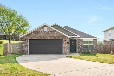 Photo of 3491 Red Tail Way, Farmington, AR 72730 (MLS # 1340235)
