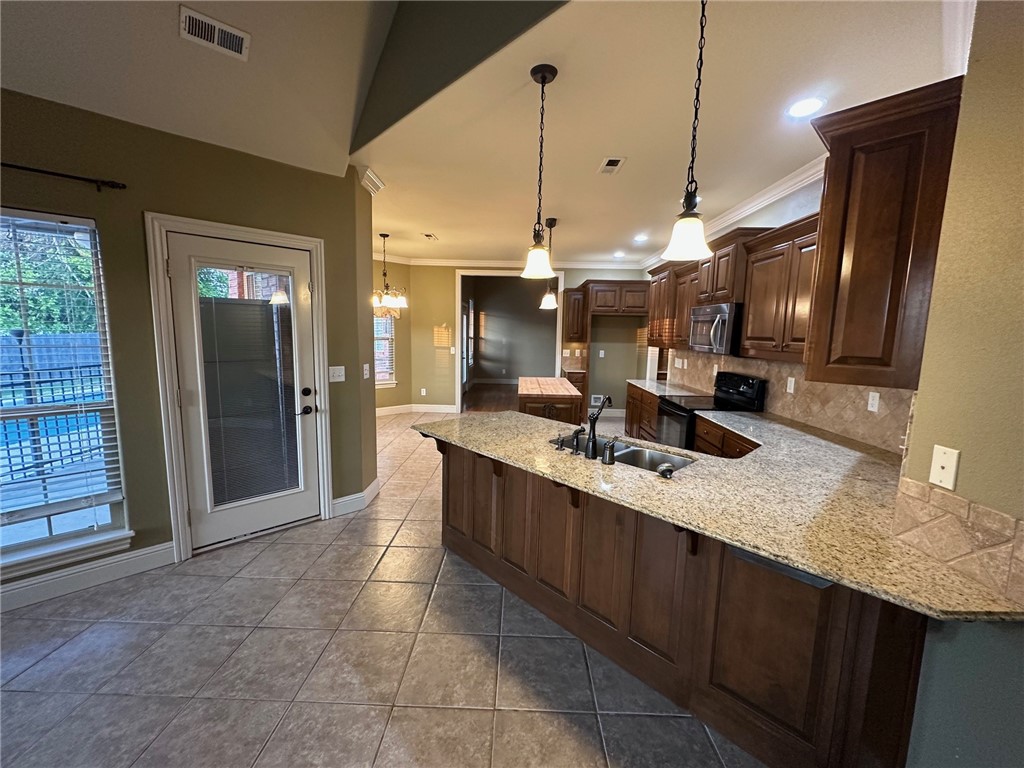 Montrouex Sub Rogers - Residential