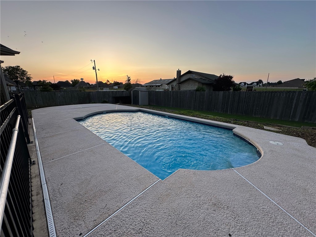Montrouex Sub Rogers - Residential