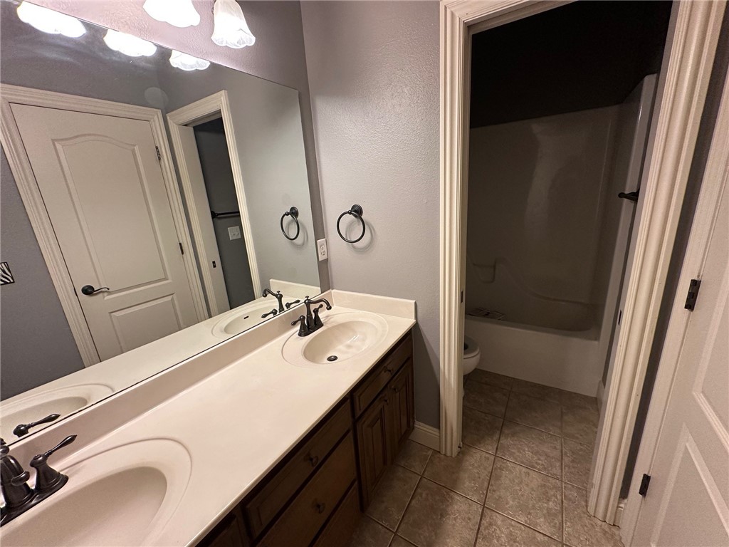 Montrouex Sub Rogers - Residential