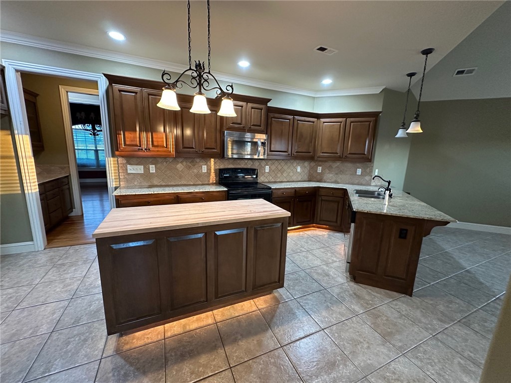 Montrouex Sub Rogers - Residential