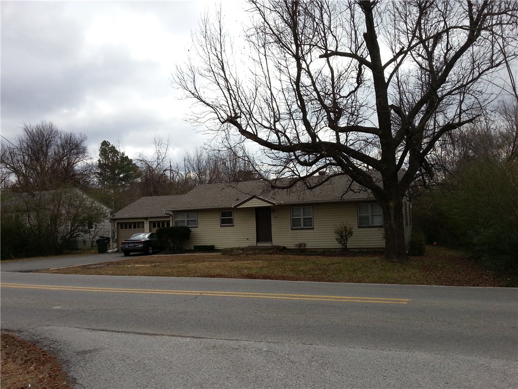 Great investment property. House has been a solid rental property for 10 years, never vacant. UofA bus stop just around the corner. Cute 3 bedroom house. Hardwood floor under carpet in living room and bedrooms. New roof in 2011.