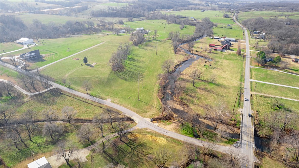 Tontitown Outlots 2000 Annex - Land