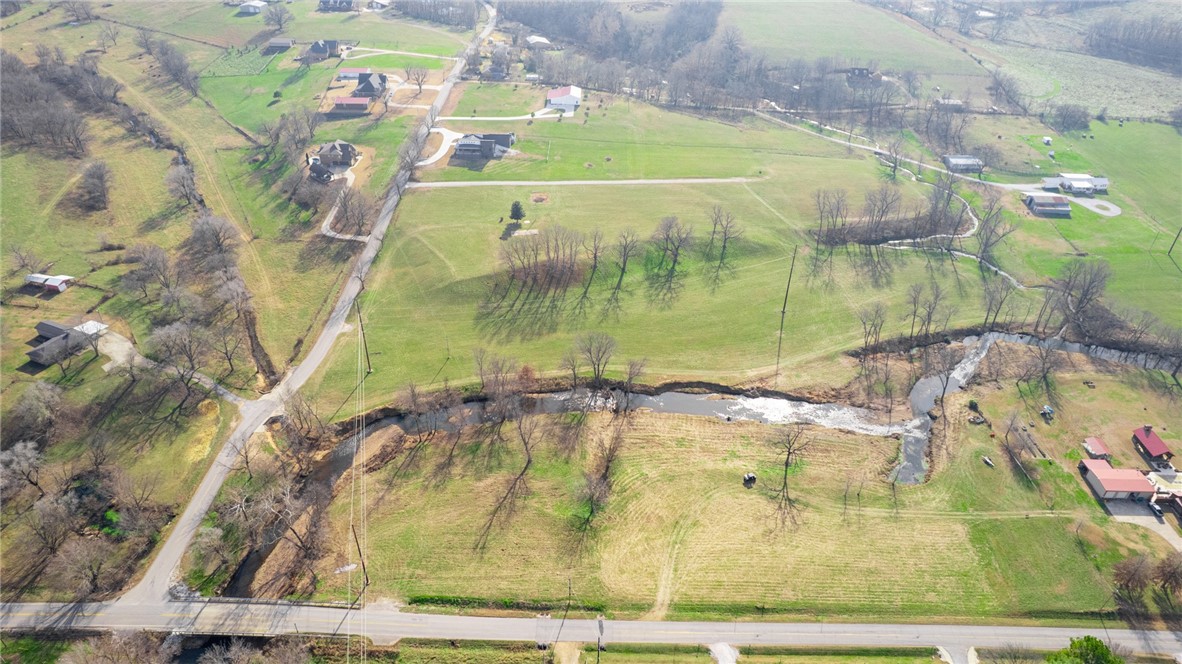 Tontitown Outlots 2000 Annex - Land