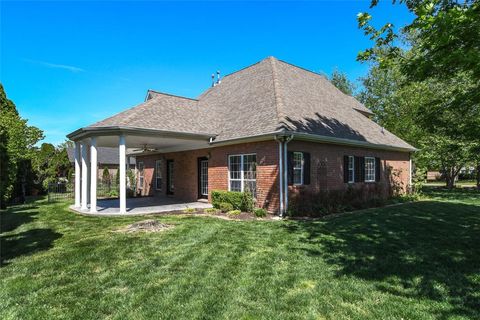 Single Family Residence in Siloam Springs AR 13487 Fairway Court 7.jpg