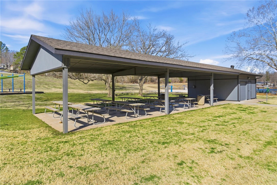 Windsor Courts Bvv - Residential