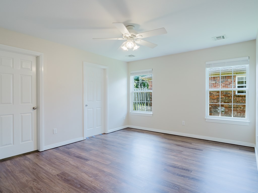 Carriage Square Sub Bentonville - Residential Lease