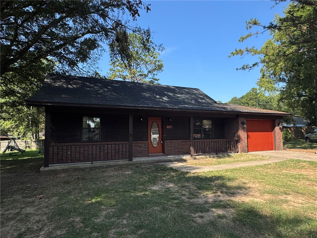 Adorable 3 bedroom, 1 bath home tucked away at the end of a quiet cul-de-sac! This charming property features a unique pie-shaped backyard, offering extra outdoor space for play, gardening, or relaxation. With its cozy curb appeal and peaceful setting, this home is perfect for anyone looking for comfort and convenience.