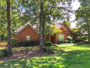 This beautiful home is now ready for your family to move in! This home offers three bedrooms, two and half bathrooms, a formal dining room, a large living, vaulted ceilings, a spacious kitchen with plenty of cabinet storage, and a three car garage. The master suite offers a large bedroom, garden tub, and a walk-in closet. All this on a corner lot that is beautifully shaded with mature trees.