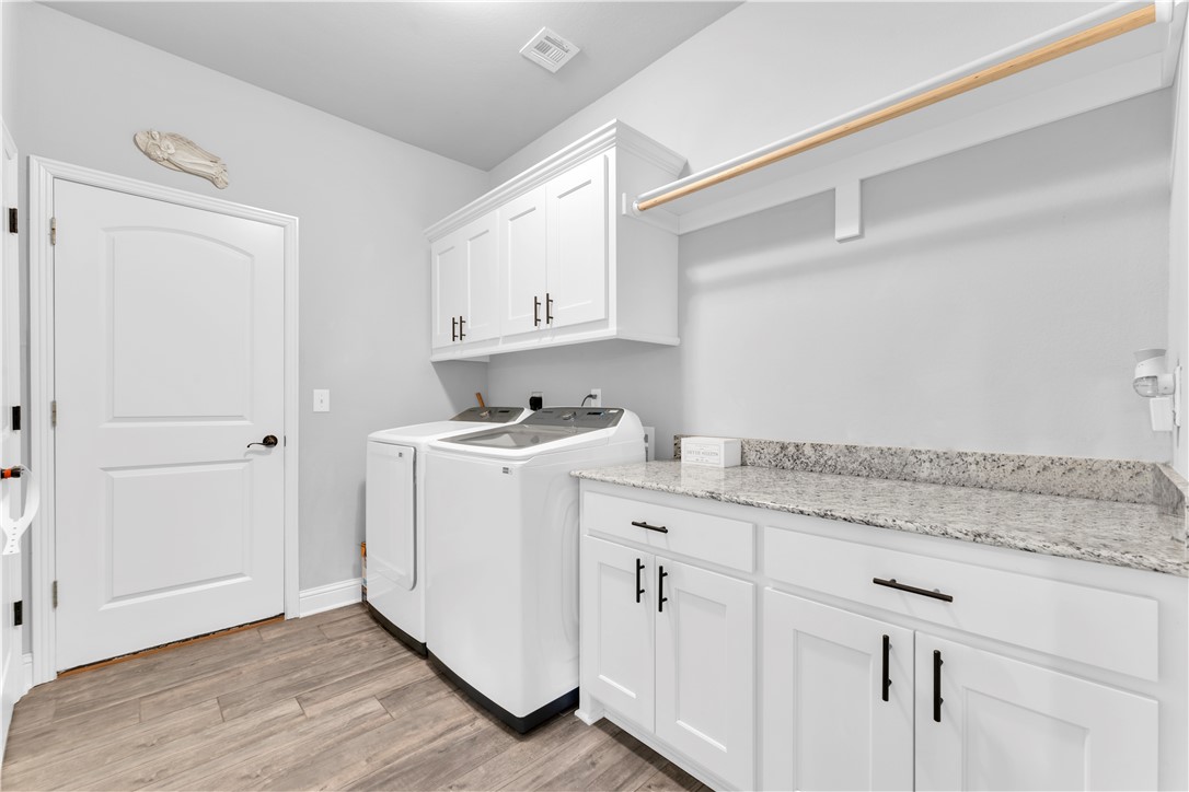 Oak Creek Springdale - Residential