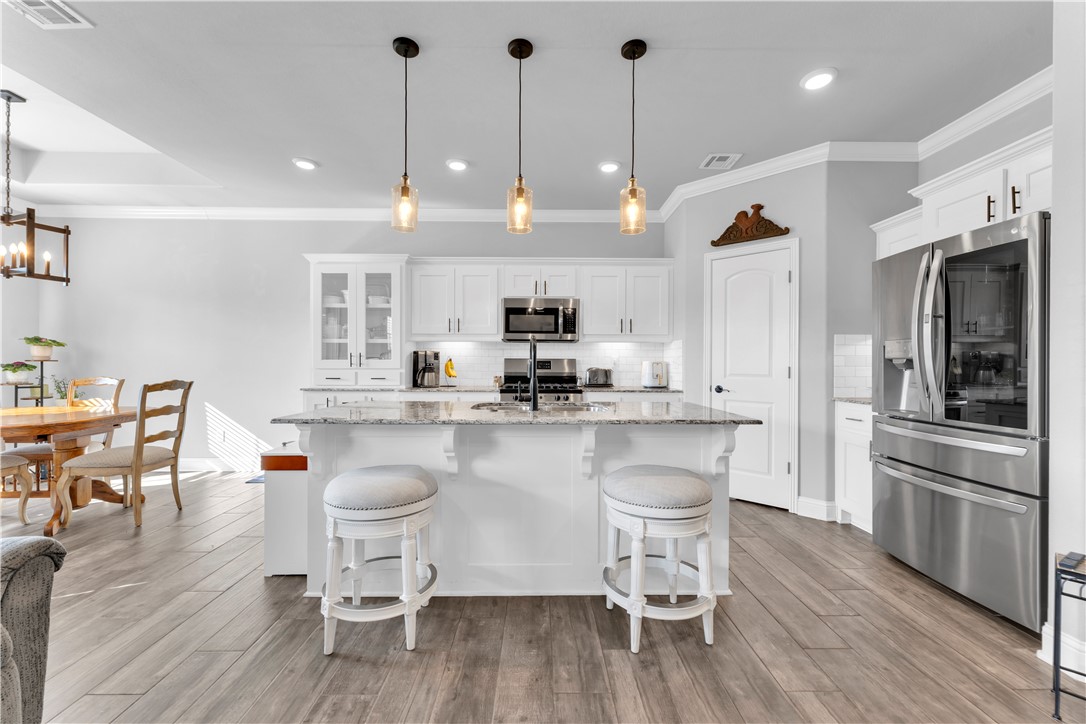 Oak Creek Springdale - Residential