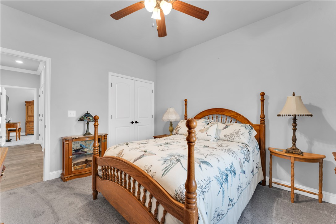 Oak Creek Springdale - Residential