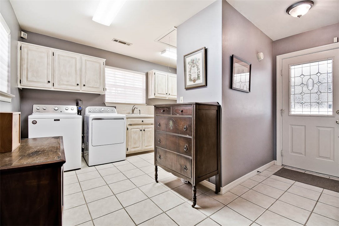 Emerald Point Sub - Residential