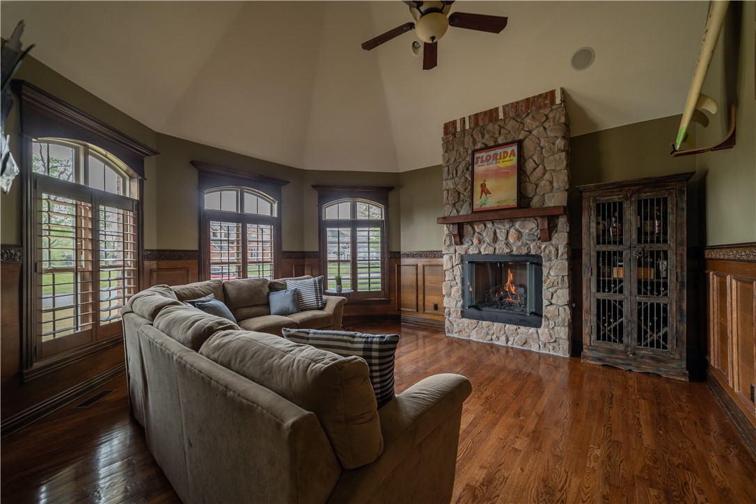 Pinnacle Sub Ph 4 Rogers - Residential