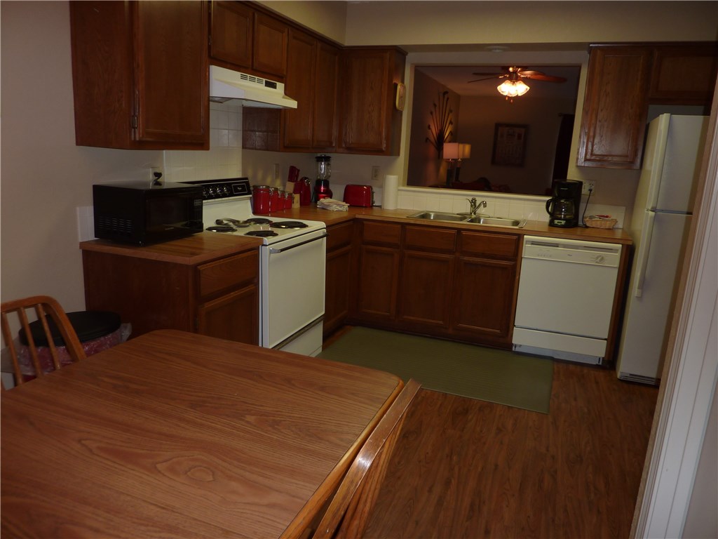Metfield Courts Bvv - Residential