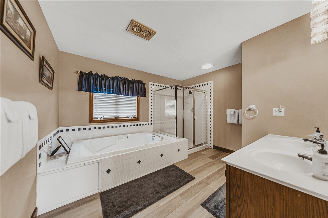 Unit 10 Holiday Island - Residential