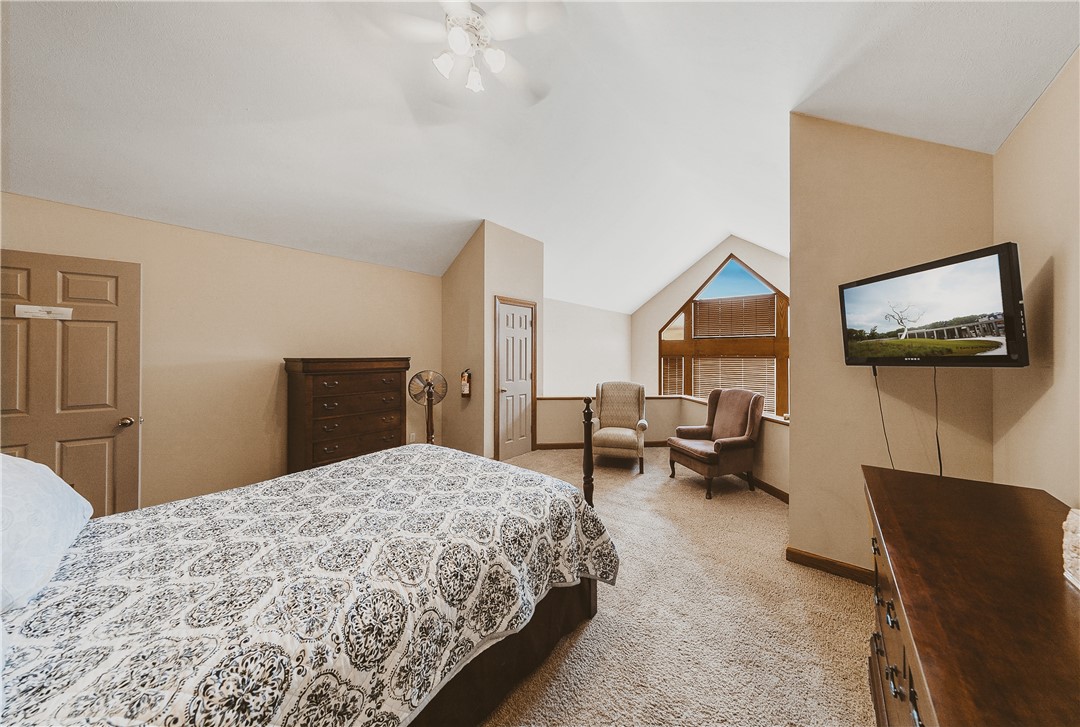 Unit 10 Holiday Island - Residential