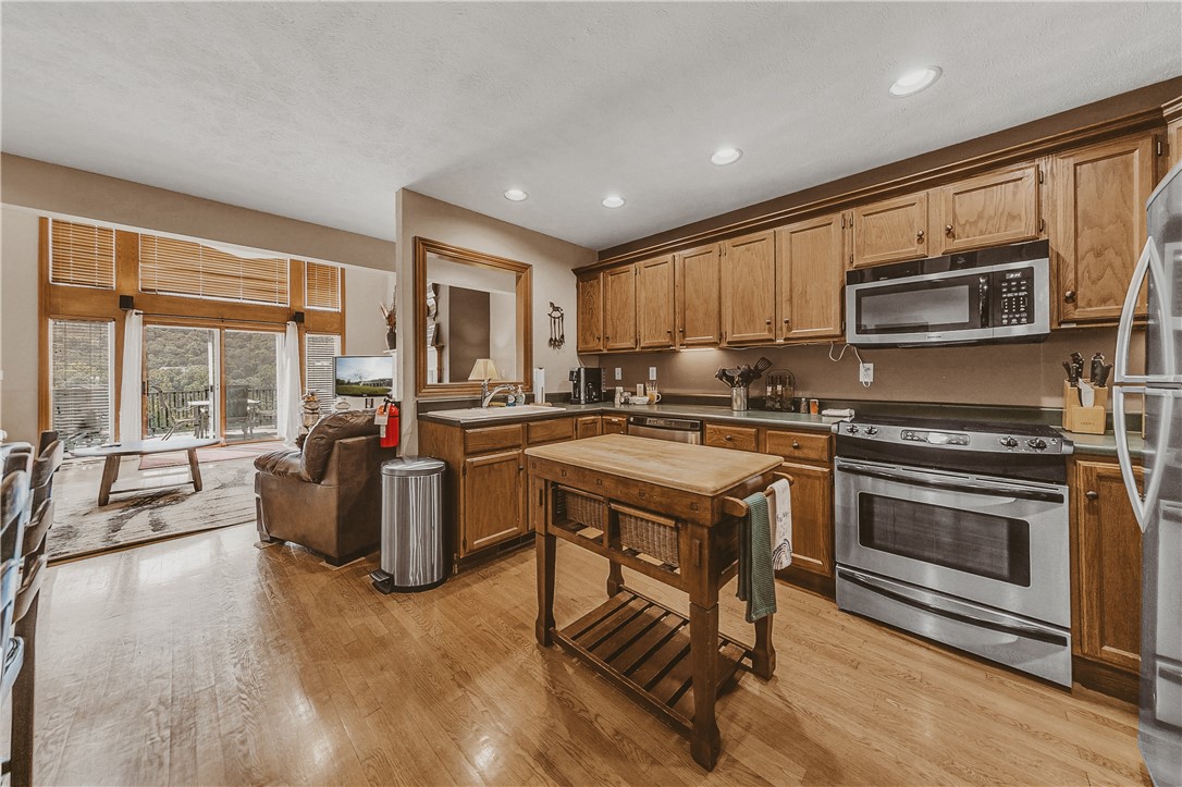 Unit 10 Holiday Island - Residential