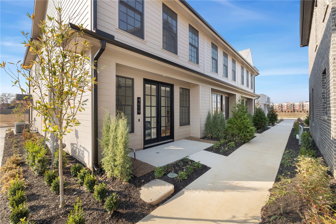 Pinnacle Village - Residential