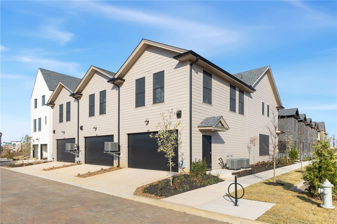 Pinnacle Village - Residential