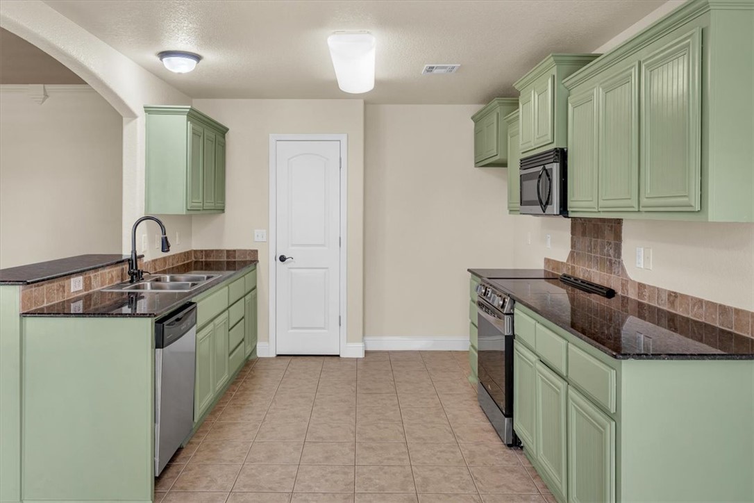 Meadow Wood Rogers - Residential